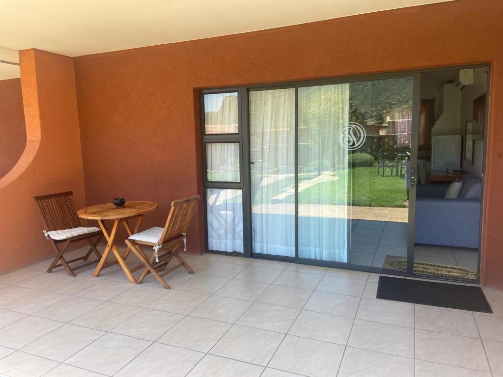 Botleng Guest House Boqate Exteriör bild