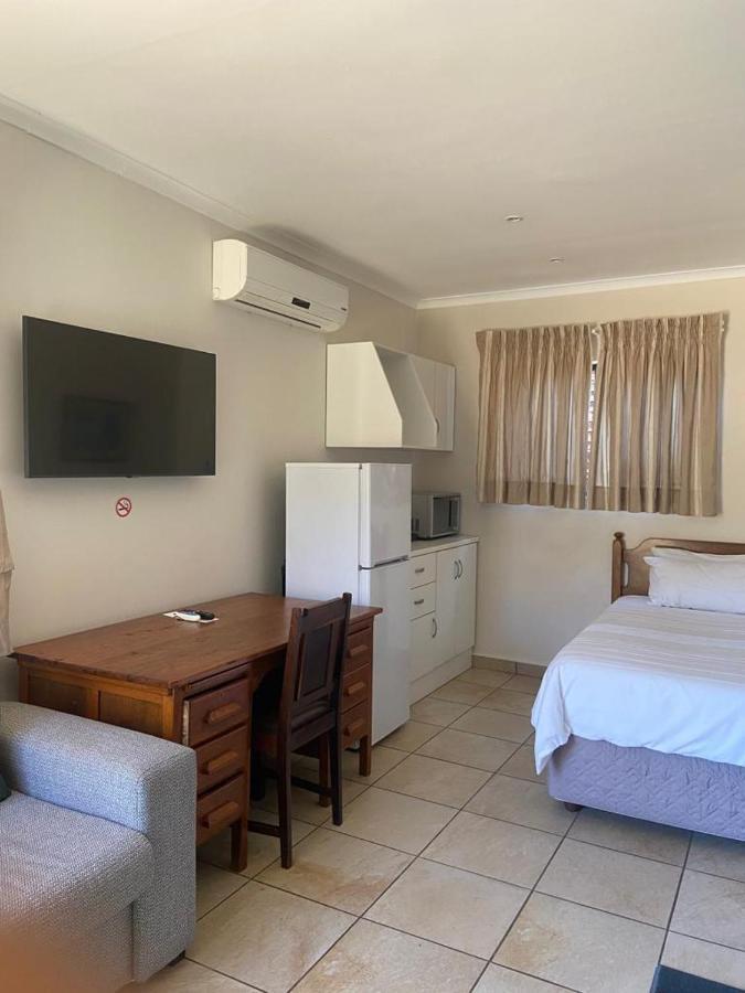 Botleng Guest House Boqate Exteriör bild