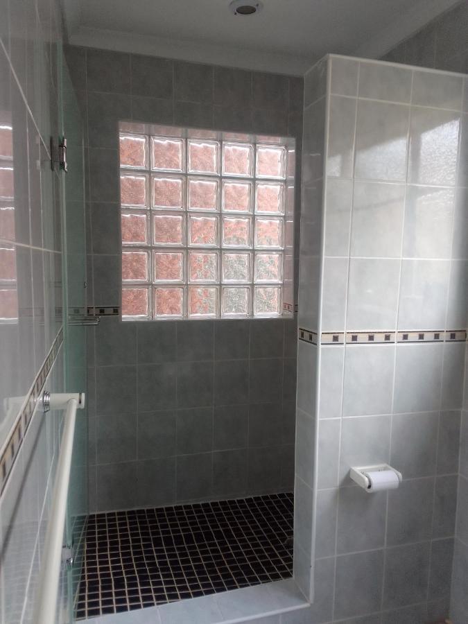 Botleng Guest House Boqate Exteriör bild