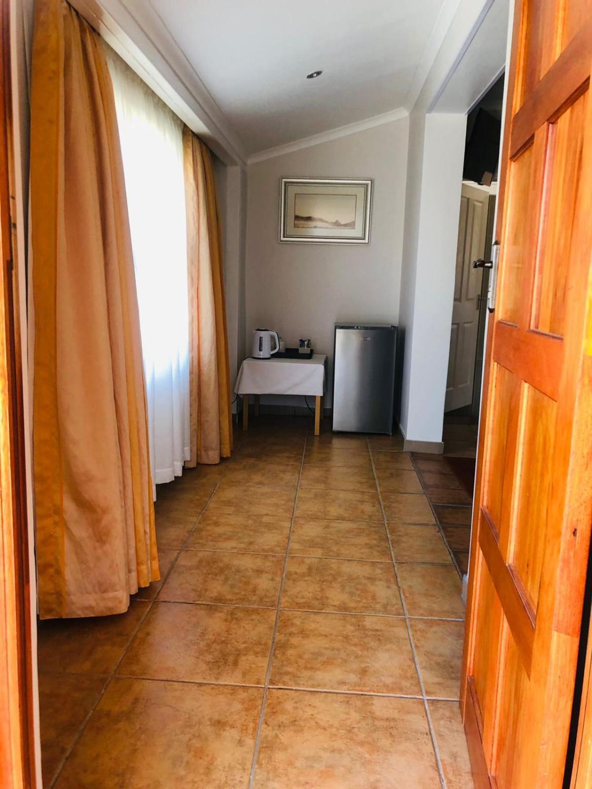 Botleng Guest House Boqate Exteriör bild